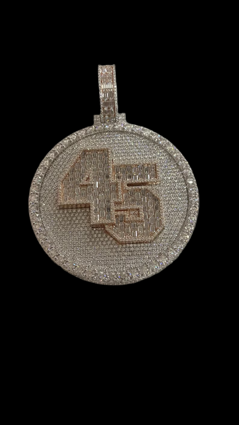 Vs Clarity Custom Circle Medallion Iced Out Diamond Pendant