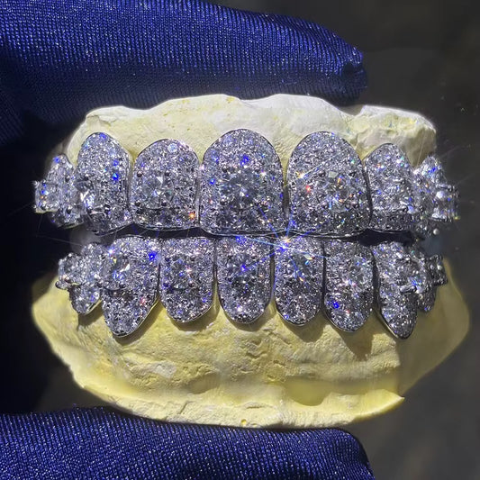 Moissanite Jumbo Solitaire Pointer Perm cuts 8 Top 8 Bottom Grillz